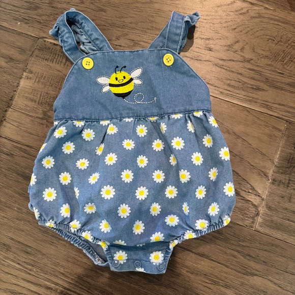 Other - Blue Baby Romper with Daisy and Bee Design 18 mo